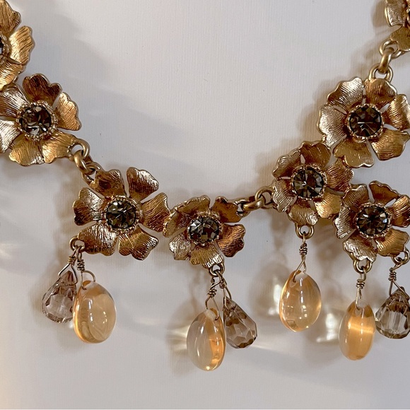 J. Crew Asymmetrical Gold Flower & Crystal Rhinestone Statement Necklace Rare - Picture 4 of 13